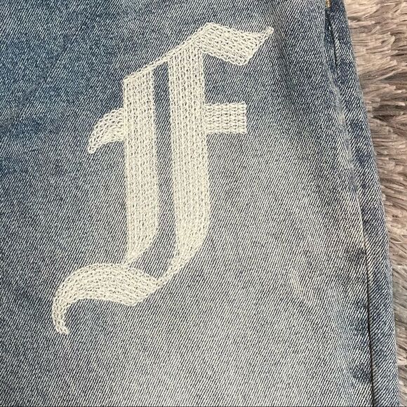 NWT! GRLFRND Denim Helena Jeans In City Rocker - Embroidered Logo, Button Fly - Picture 9 of 12